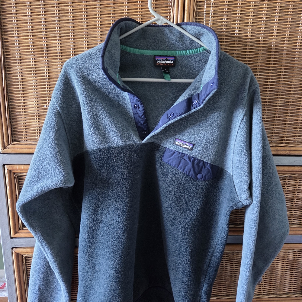 Patagonia Synchilla Fleece NOTE: slate blue/gray & dark forest green,w Navy Trim